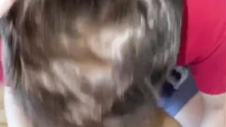 Bel ragazzino GAY me lo succhia e io lo SBORRO