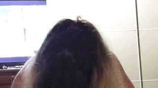 Faccio un pompino a mio marito