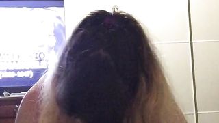 Faccio un pompino a mio marito