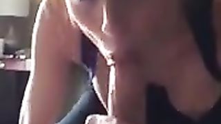 Anteprima del video: Un bel cazzo per Elisa la troia