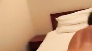 Troie condividono un cazzone enorme