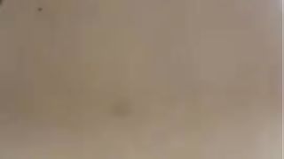 Teen culona cavalca cazzo