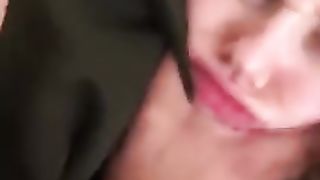 Scopata violentemente e poi sborrata in faccia