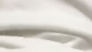 Pompino mattutino con sborrata sul seno...