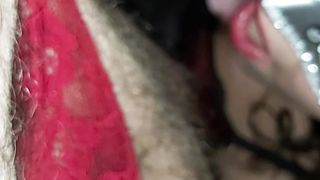 Porcellona fammi vedere la lingua