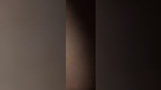 Bella troia pompinara con gli occhiali