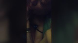 Ha voglia di cazzi nel buco del culo...