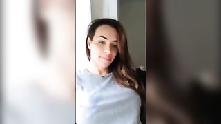 Anteprima del video: Carina, sexy e con un cazzo perfetto