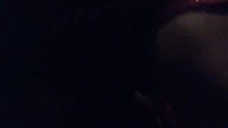 Mi fa un pompino mentre sto guidando...