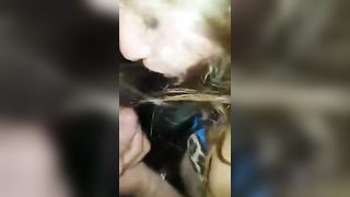 Il terrone e la biondina troia !