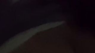 MOSTRO IL CULO NELLE STRADE NOTTURNE DELLA MIA CITTÀ