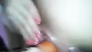 Dildo vegetale per la milfona