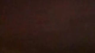 Coppia che fa sesso a pecorina