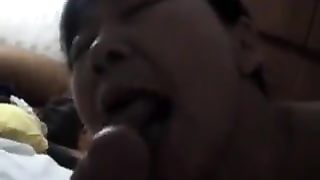 Con la troia cinese del centro massaggi