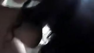 Moglie infoiata sega e lecca palle e cazzo del marito