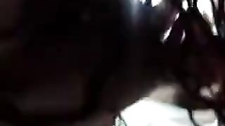 Moglie infoiata sega e lecca palle e cazzo del marito