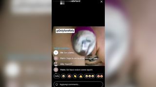 Giorgia Wonderland di Onlyfans si masturba col dildo