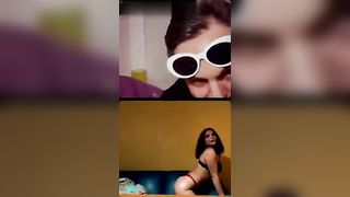 Andrea Diprè sbava guardando la troia in cam