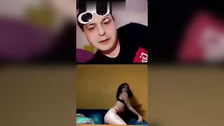 Andrea Diprè sbava guardando la troia in cam