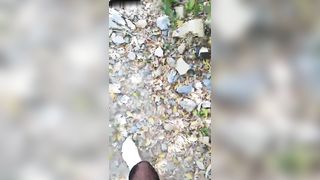 Esibizionista spaventata da un "Uccello Stranissimo"