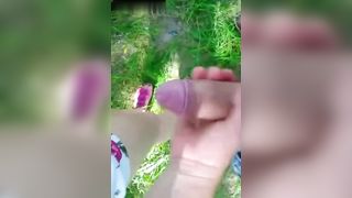 Bellissimo scopare in piedi all'aperto!