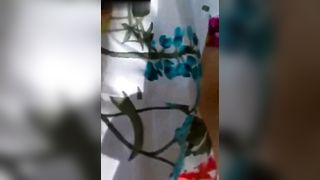 Bellissimo scopare in piedi all'aperto!