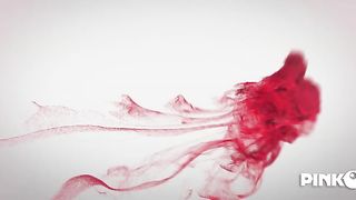 La Nappi in una scena interrazziale