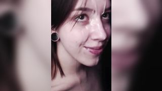 La mia ragazza assaggia il cazzo del mio migliore amico