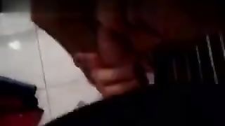 Segretaria porca mi succhia l'uccello