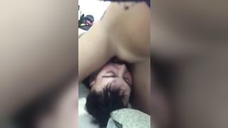 Gabriella si fa slinguazzare la fica depilata