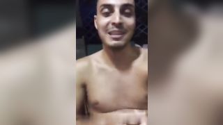 Diretta Instagram con amiche troie e ragazzo porco