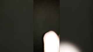 Si incula la ragazza e la filma