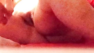 Un po' di vibratore e un po' di lei