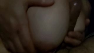 Sara sega il cazzo con le sue tettone