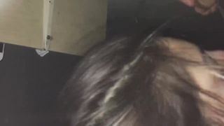 Ingoia lo sperma ma le fa schifo !