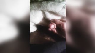 Una bella sega nel letto