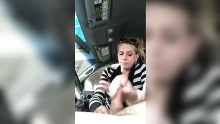 Pompa in auto da milf puttana