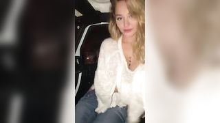 Anteprima del video: Biondona scopata in auto