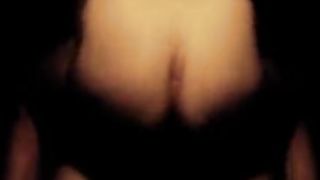 Si filma mentre la incula