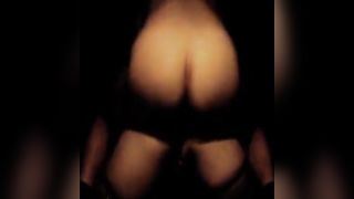 Si filma mentre la incula