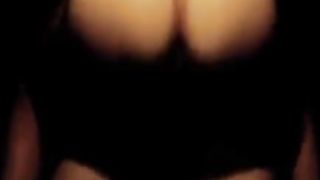 Si filma mentre la incula