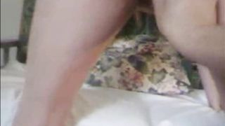 stefy la milfona mostra il posteriore...