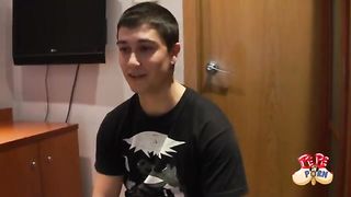 Rossa teen spagnola scopata dal fidanzato