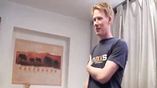 Figlio eccitato si incula la mammina porcona