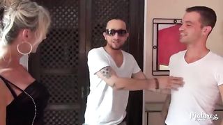 Matura francese si scopa 3 ragazzi