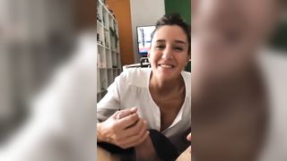 Me lo suca mentre gioco alla Play