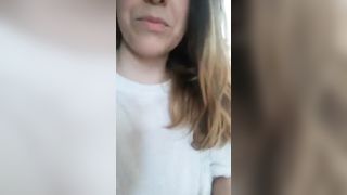 IN CAM con la puttana tettona italiana !