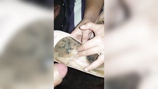 Scopami che bevo la tua sborra, maiale!