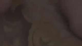 Bionda 18enne succhia il cazzo per la prima volta in video