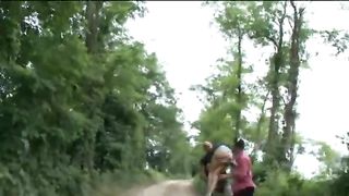 Bella rossa violentata